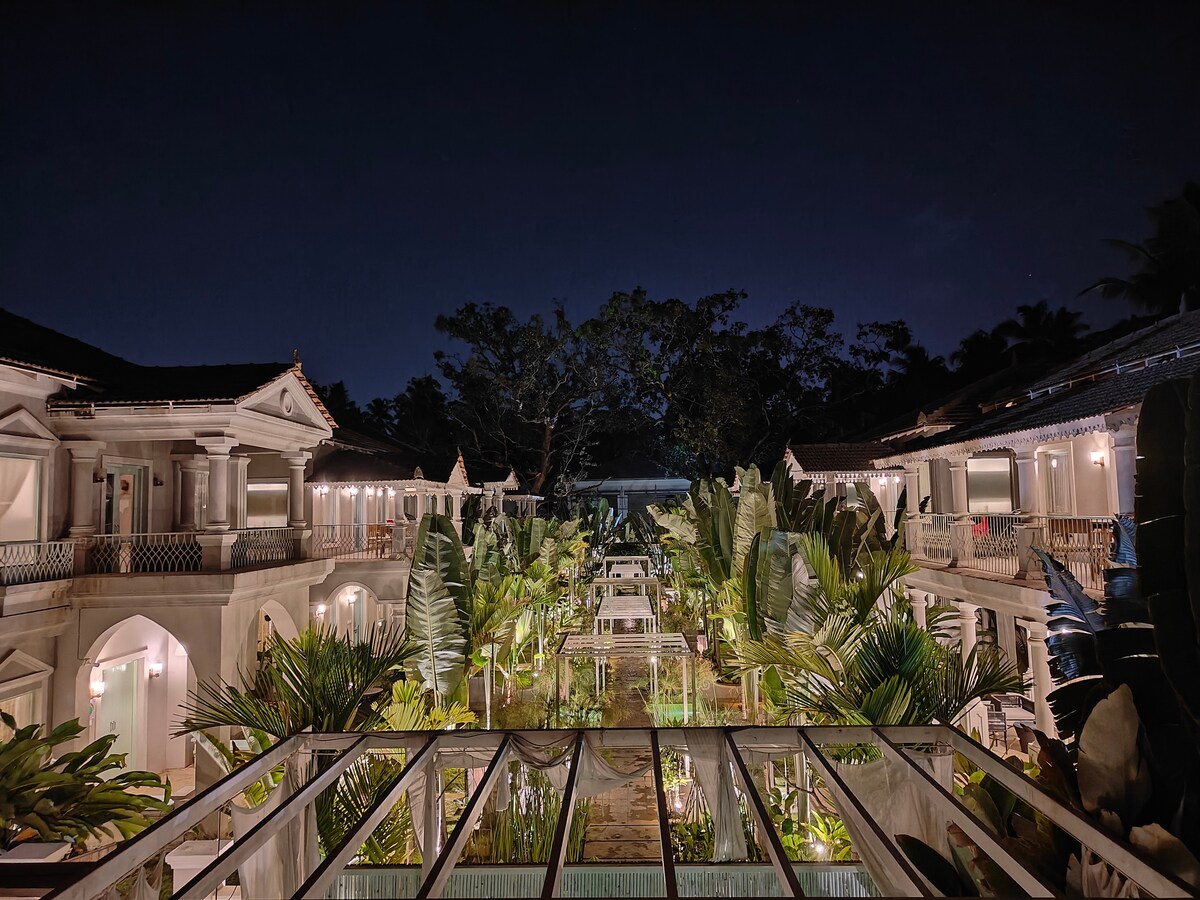 1 BHK Private Pool Villa in Siolim | Superhost