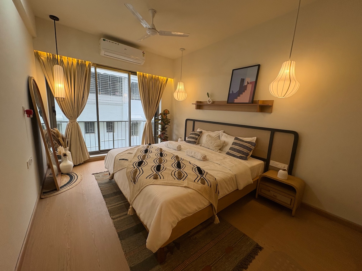 2BHK Modern Suite | Panjim | Pool | 800m Beach