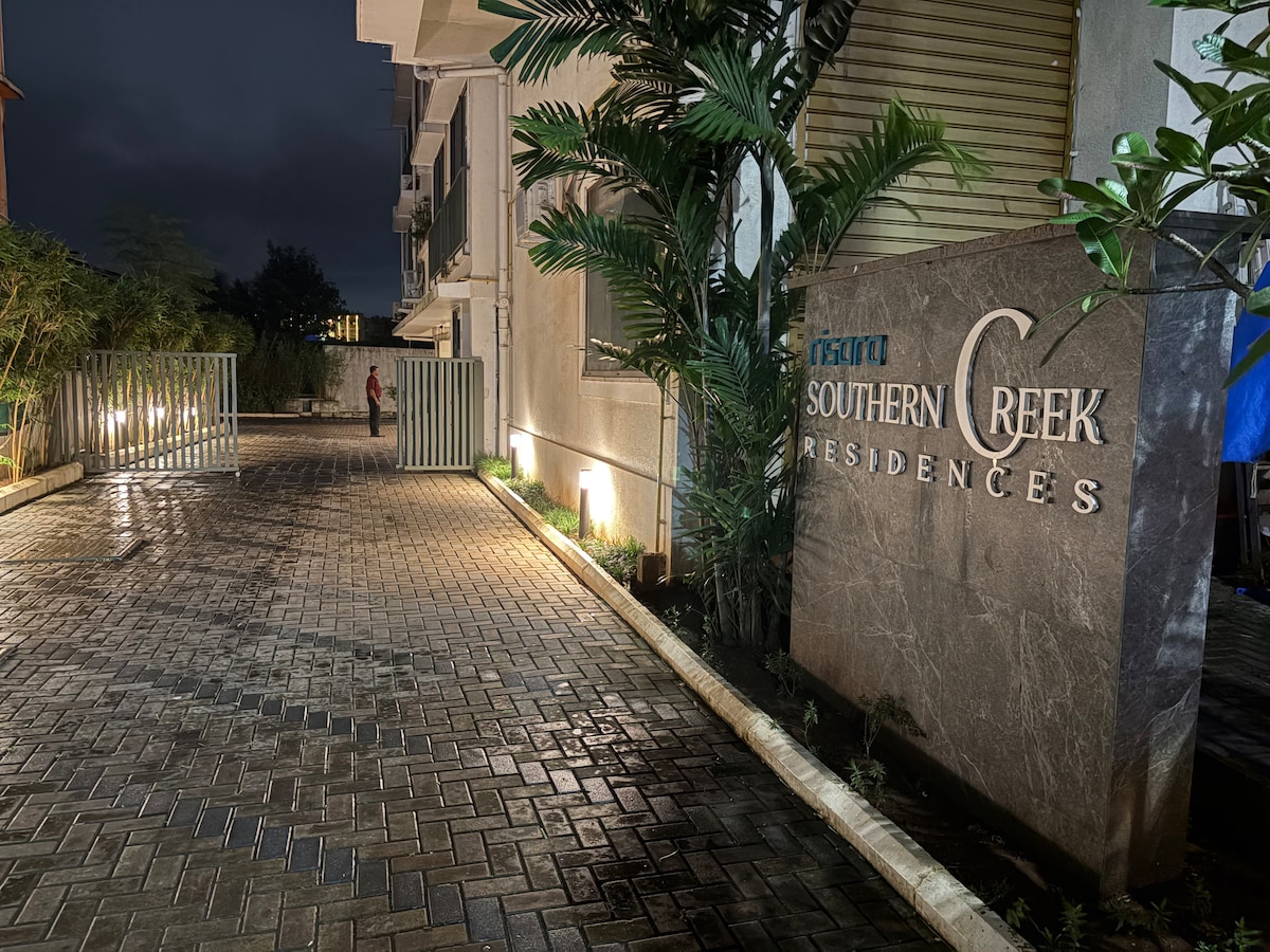2BHK Modern Suite | Panjim | Pool | 800m Beach