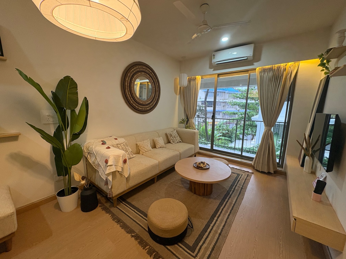 2BHK Modern Suite | Panjim | Pool | 800m Beach