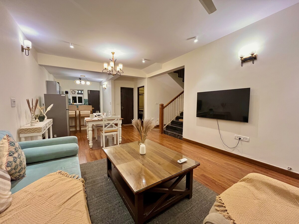 Luxo Dream 3BHK Villa W Pool in Assagao