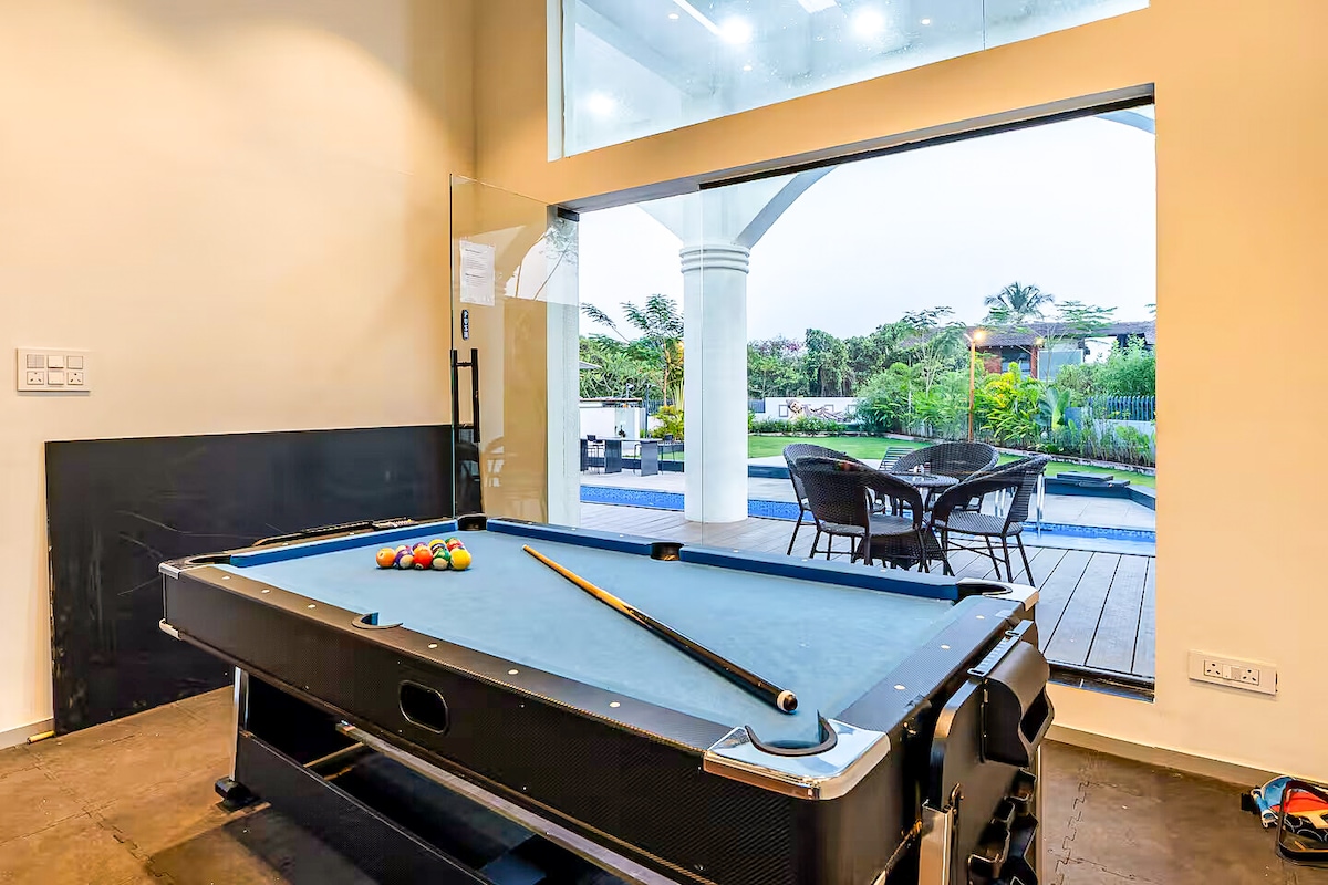 Luxury Garden-View 1BHK | Near Candolim Beach