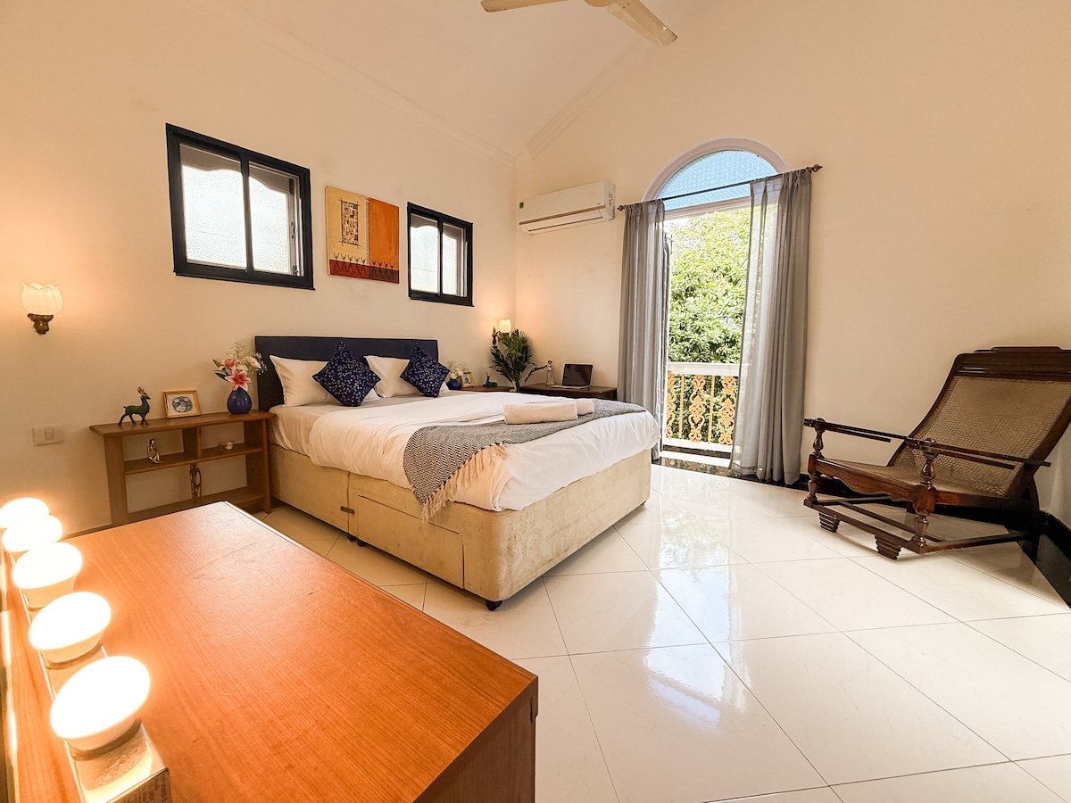 Luxury Lakeside 2BHK Villa | Near Baga Beach