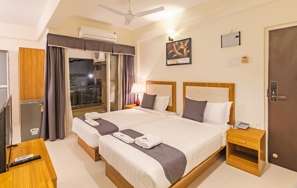 Studio Apartment With Pool Access - Charvi