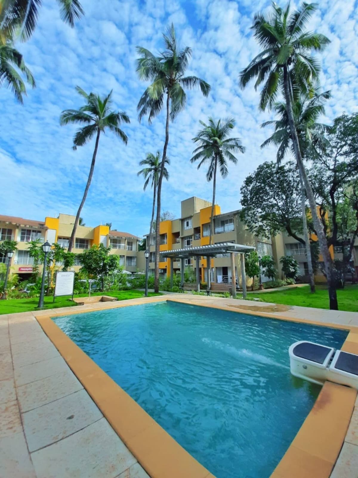 Studio Apartment With Pool Access - Charvi